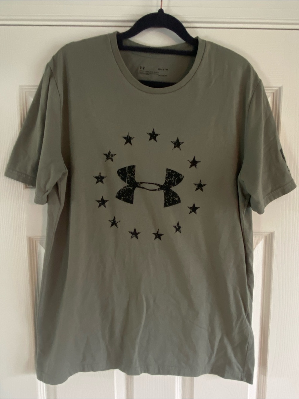 UA Medium men’s Under Armor t shirt